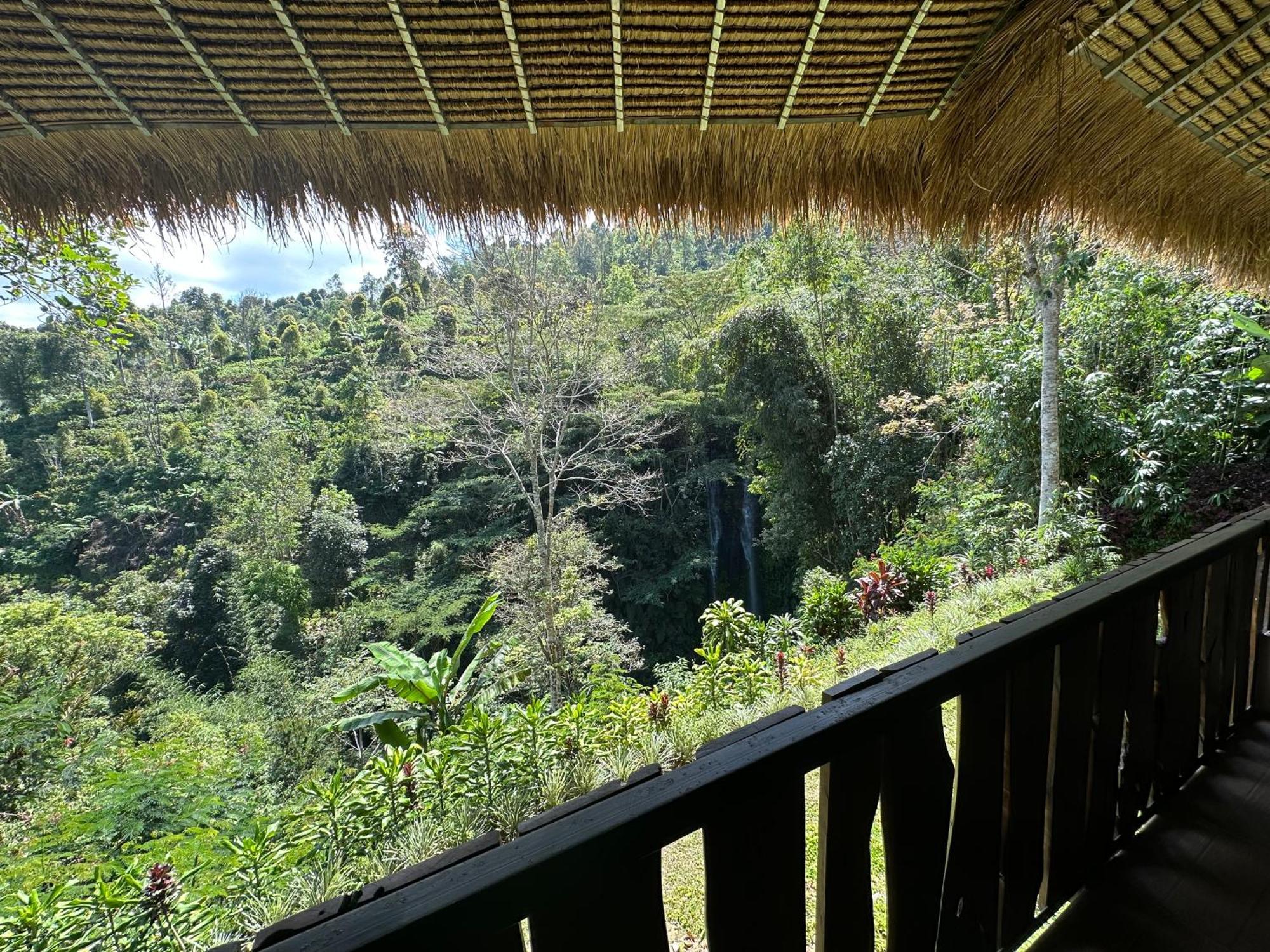 Munduk Tutub Waterfall View Eksteriør billede